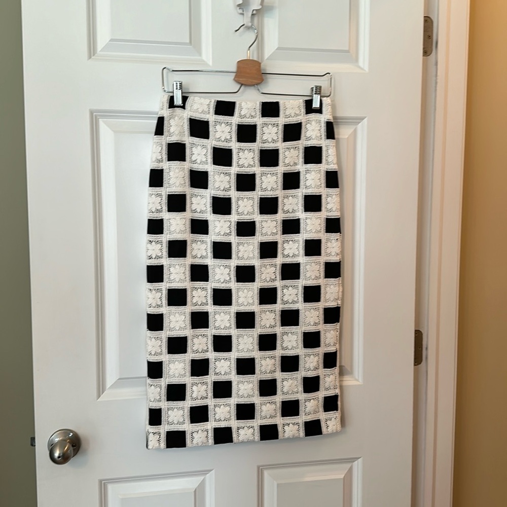 NWT Ann Taylor pencil skirt with crochet detail